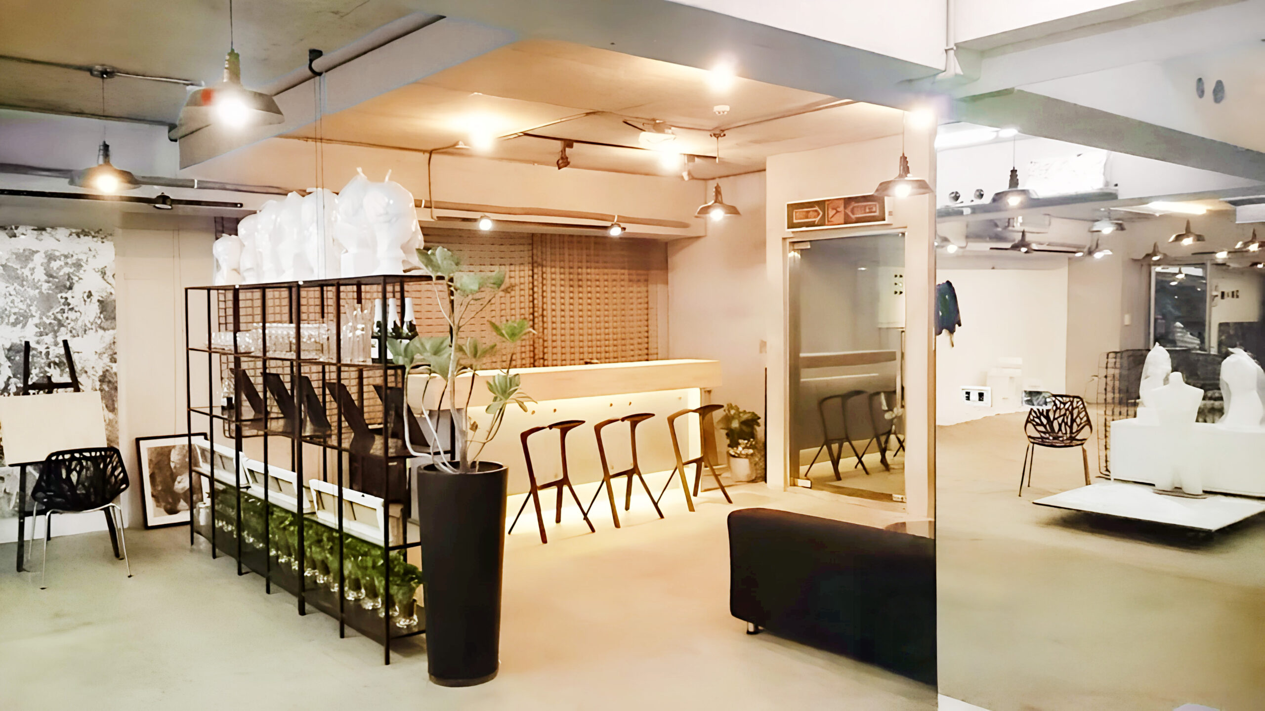 a21e98_17811dc1aaab47aea93778888d8ce692~-picaai